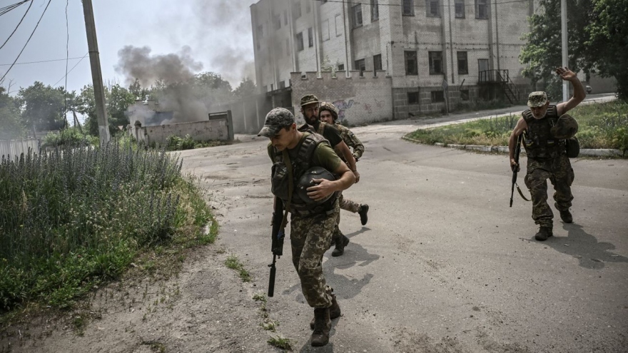 Ukraine đau đầu giải bài toán khó trong cuộc chiến với Nga ở Donbass